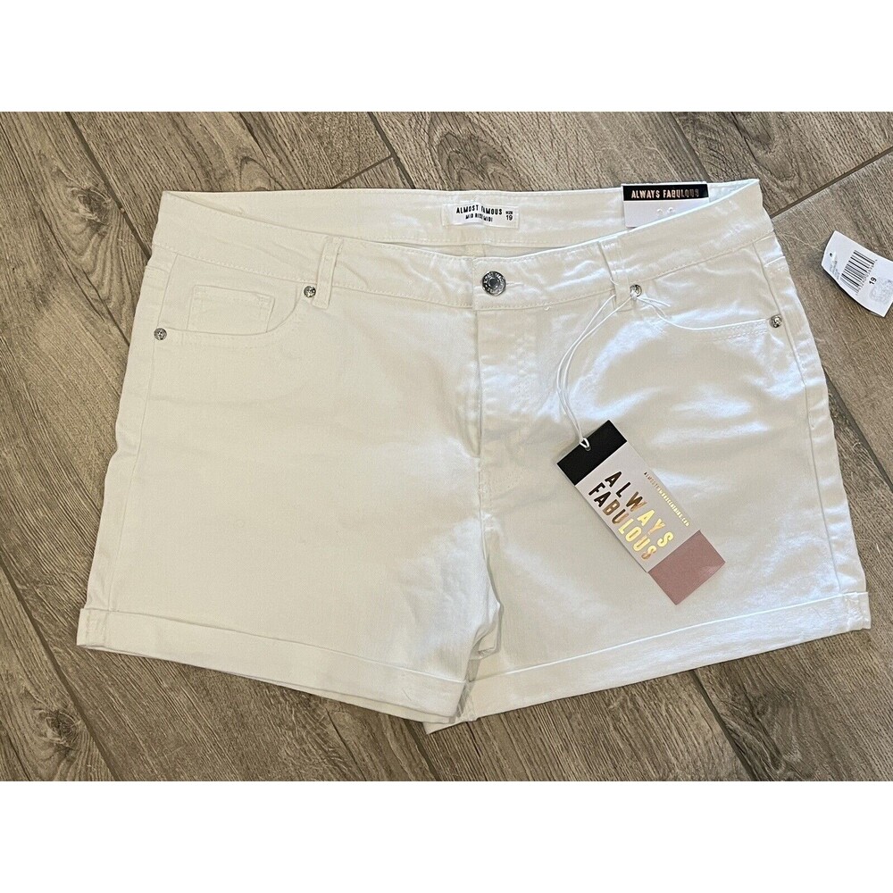 Almost Famous Womens Size 19 Perfect Fit Mid Rise  White Denim Cuffed Shorts